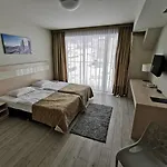 Apartman Czarna Gora Soelden 28 Sienna